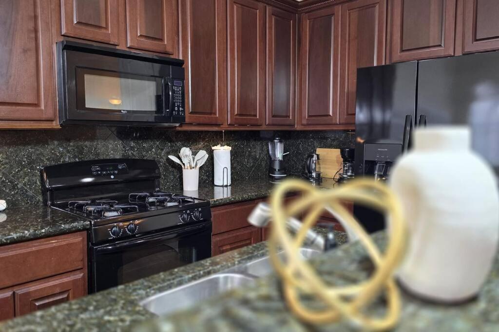 Modern Galleria Gem Private Jacuzzi 3 Br Houston Eksteriør bilde
