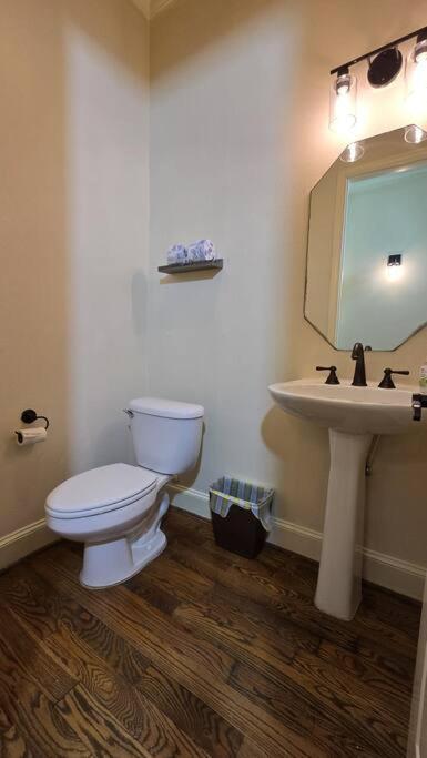 Modern Galleria Gem Private Jacuzzi 3 Br Houston Eksteriør bilde