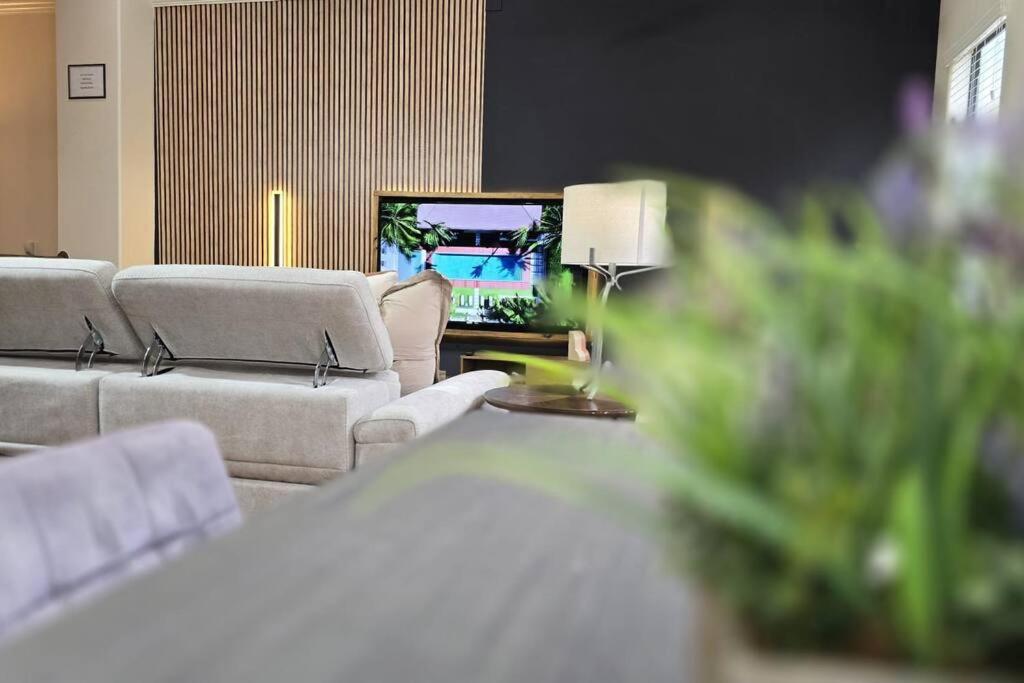 Modern Galleria Gem Private Jacuzzi 3 Br Houston Eksteriør bilde